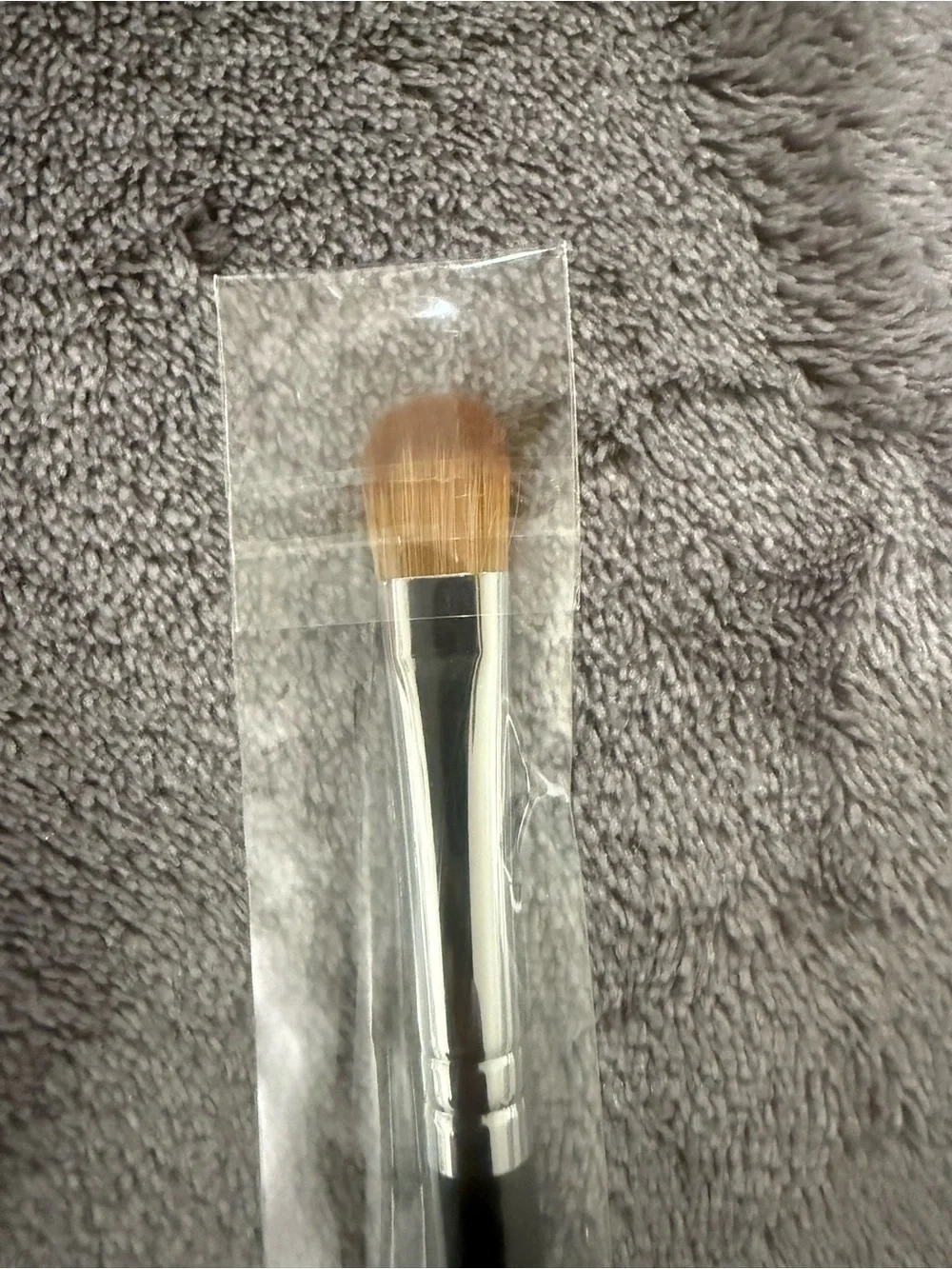 Morphe M166 Eyeshadow Blending Brush - Black Handle, Brown Bristles